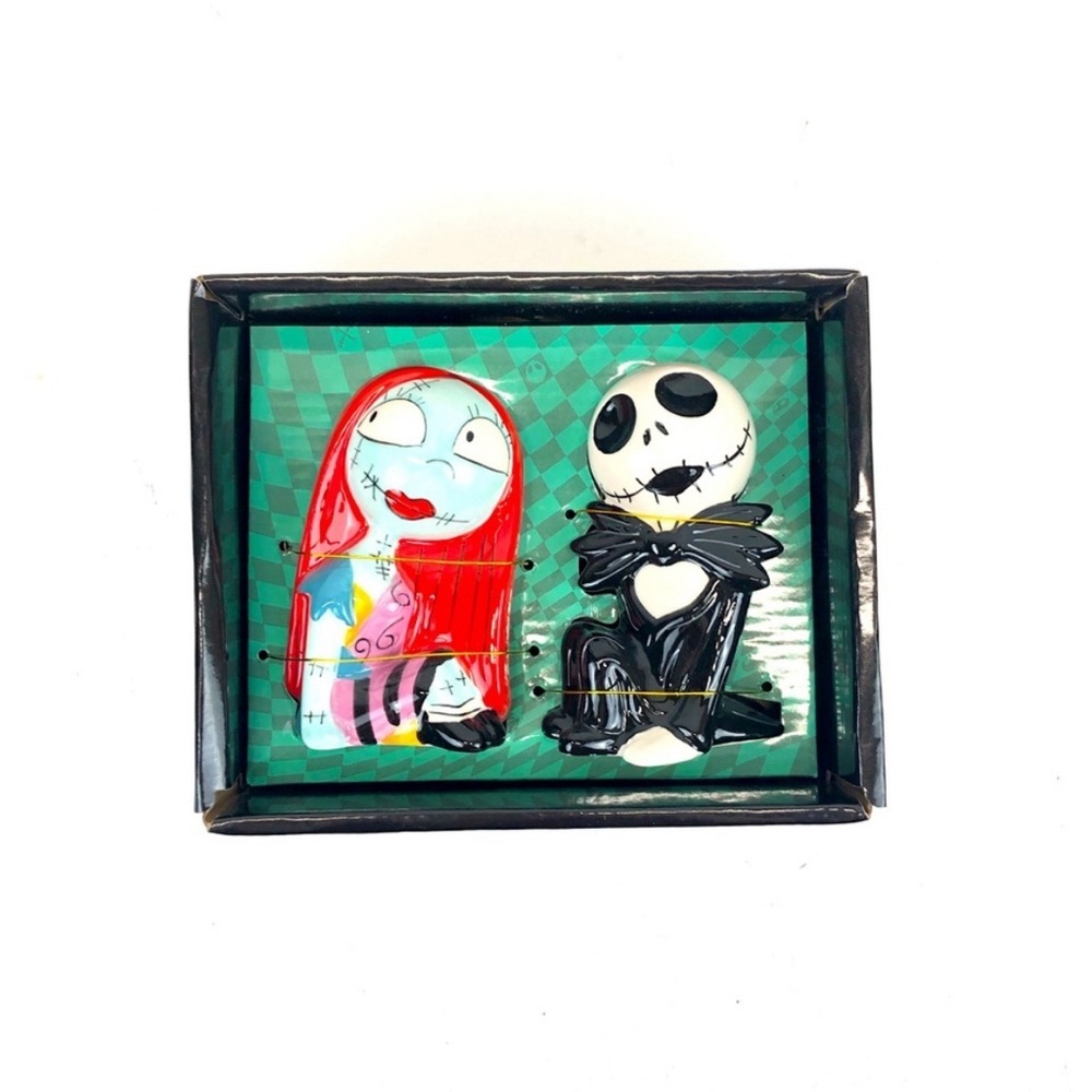 Disneys The Nightmare Before Christmas Jack and Sally Salt and Pepper shakers